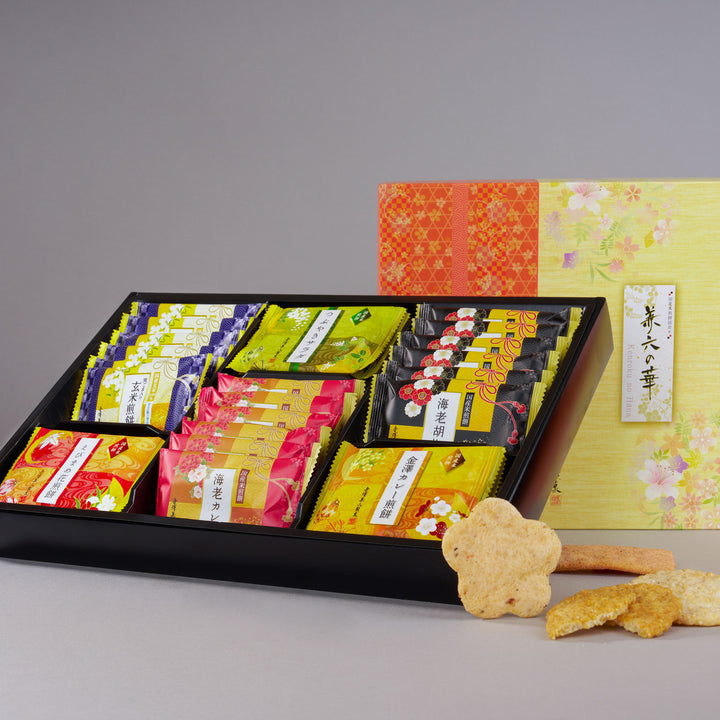 Kanazawa Kenroku Rice Cracker Gift Box (30 Pieces, 6 Flavors)